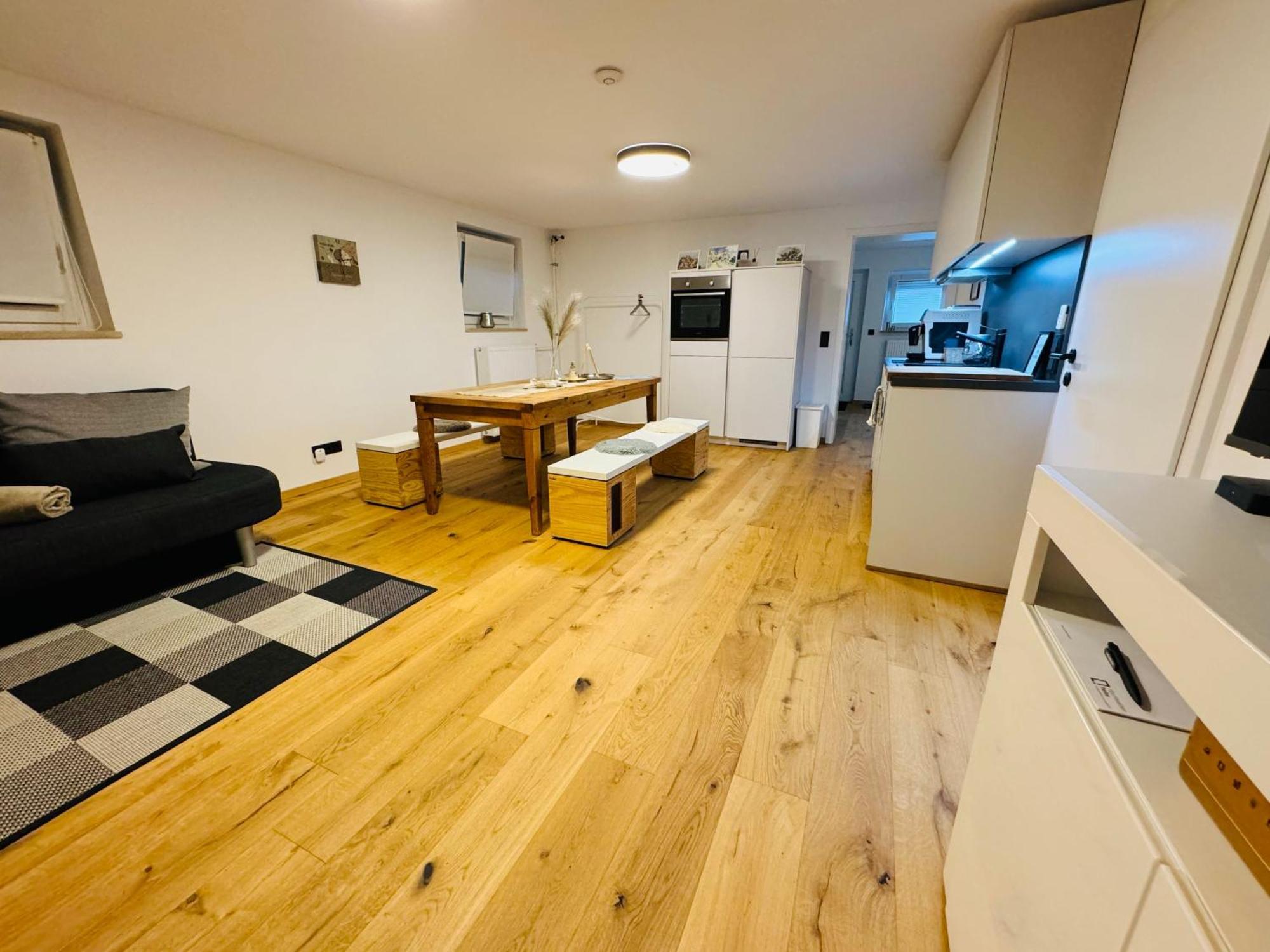Ferien- Und Business Apartment Cadolzburg Экстерьер фото